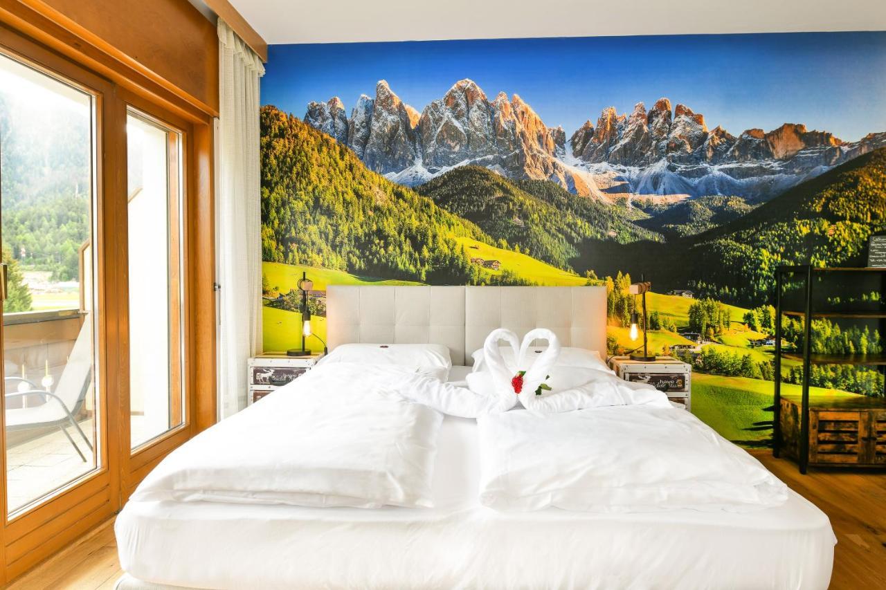 Guesthouse Rosengarten Dobbiaco Kültér fotó