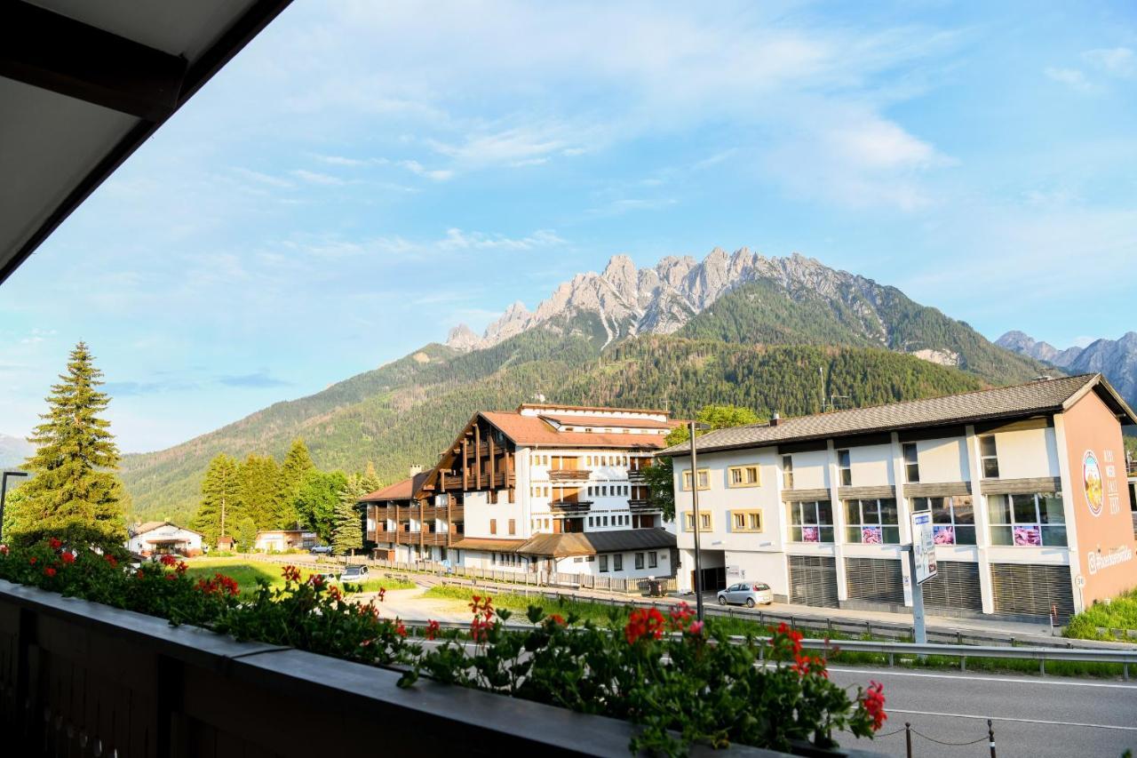 Guesthouse Rosengarten Dobbiaco Kültér fotó
